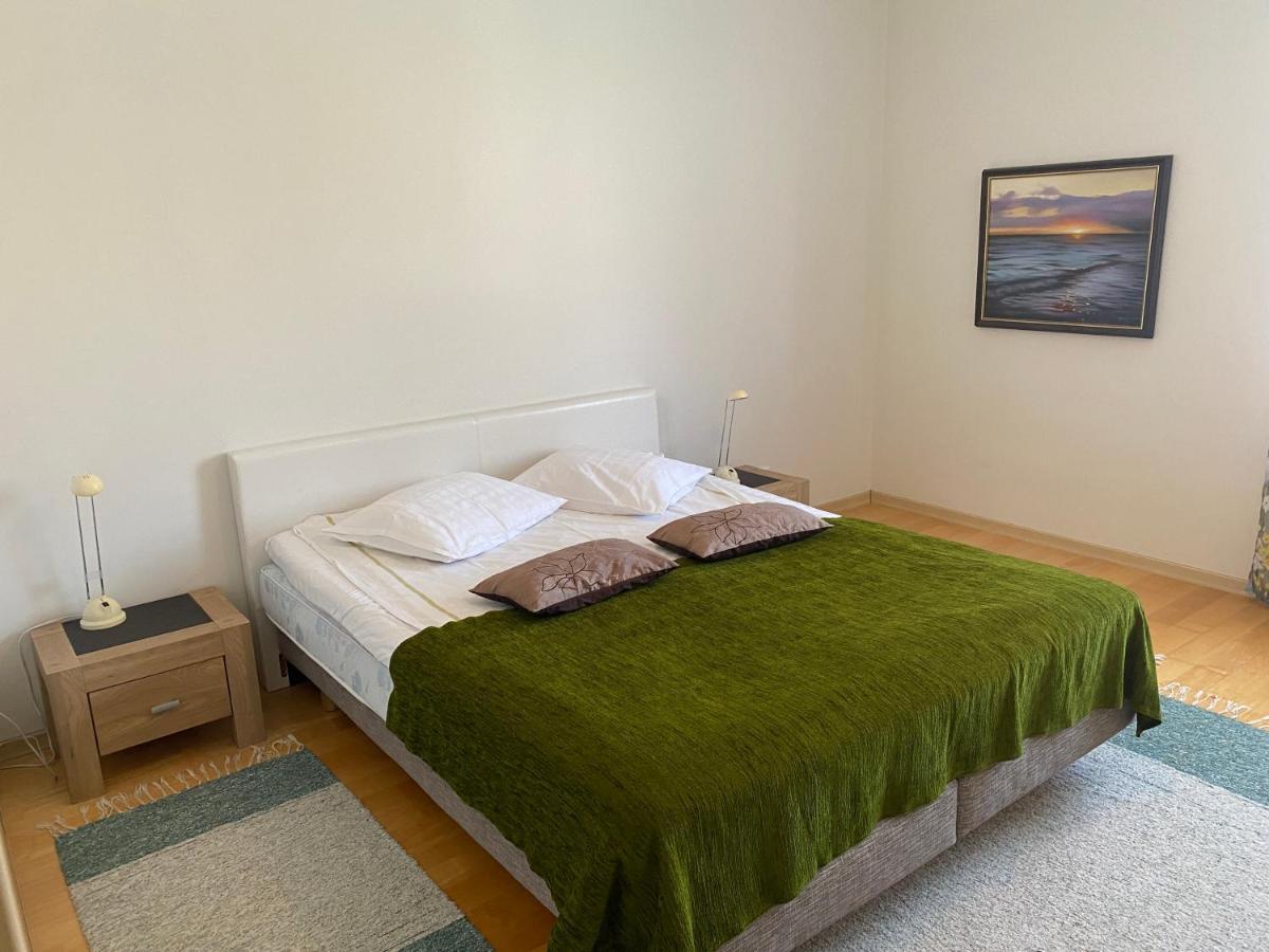 Kuressaare Tallinn Street Apartments Kültér fotó